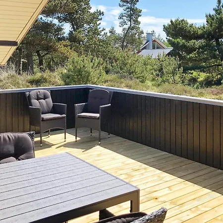 6 Person In Bl Vand Блаванн