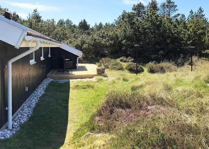 6 Person In Bl Vand * Blåvand